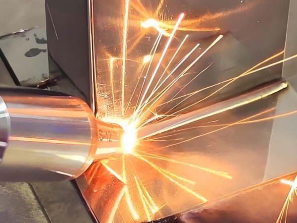 激光焊接機功率與各參數(shù)的關系 激光焊接機功率與各參數(shù)的關系