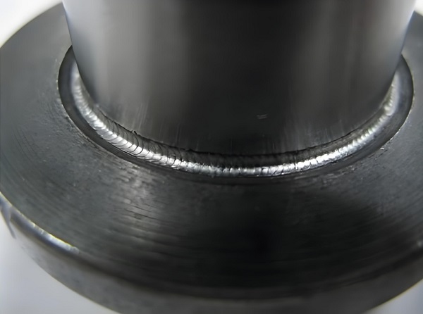 哪些因素會(huì)影響激光焊接機(jī)的性能？