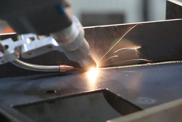 激光焊接機和普通焊接設(shè)備的區(qū)別