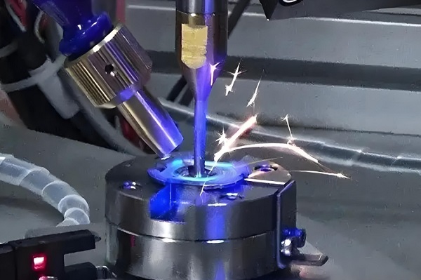 怎樣防止激光焊接機的焊接頭堵塞？