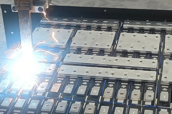 鋰電池激光焊接機到底有什么優勢？