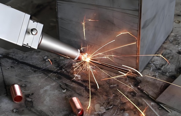 激光焊接機在焊接過程中,是否可以實現多角度焊接? 激光焊接機在焊接過程中,是否可以實現多角度焊接?