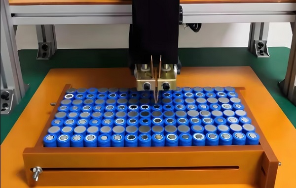 鋰電池用什么焊接?激光焊接機彰顯卓越優勢 鋰電池用什么焊接?激光焊接機彰顯卓越優勢