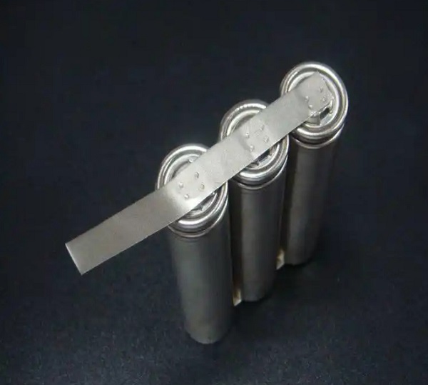 不同材質(zhì)的鋰電池極耳對(duì)鋰電池激光焊機(jī)有什么要求？