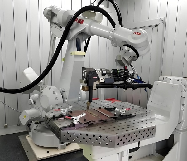 激光焊接機器人