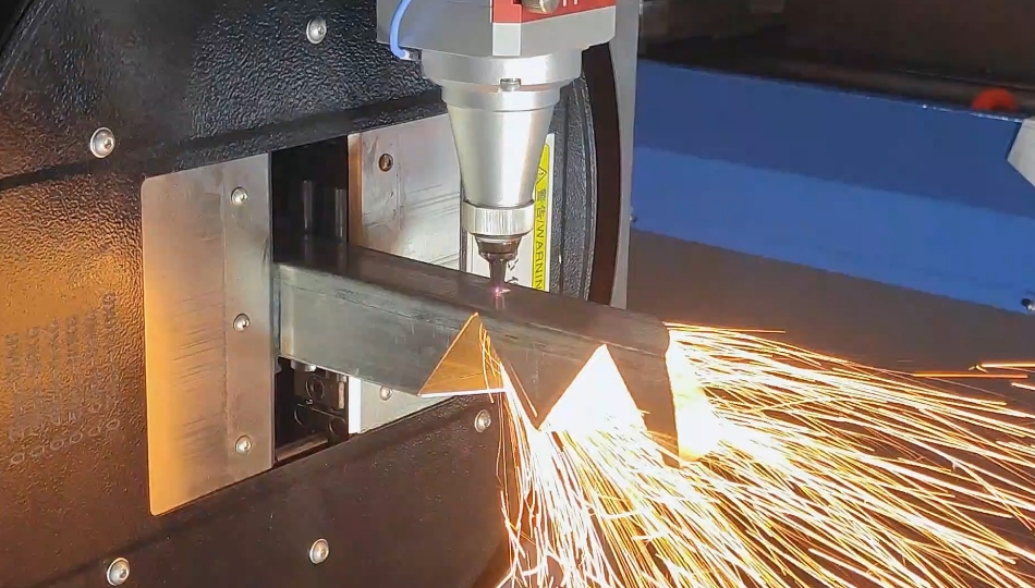 激光切割機能自動收集切割后的廢料嗎? 激光切割機能自動收集切割后的廢料嗎?